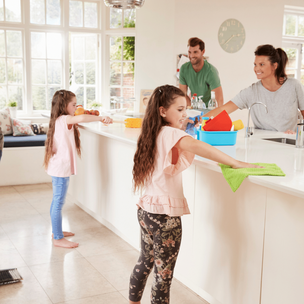 routine de ménage en famille